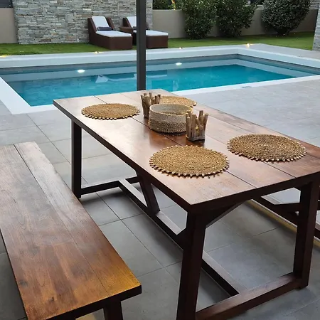 Aguacate Glafki With Heated Private Swimming Pool טסיליבי